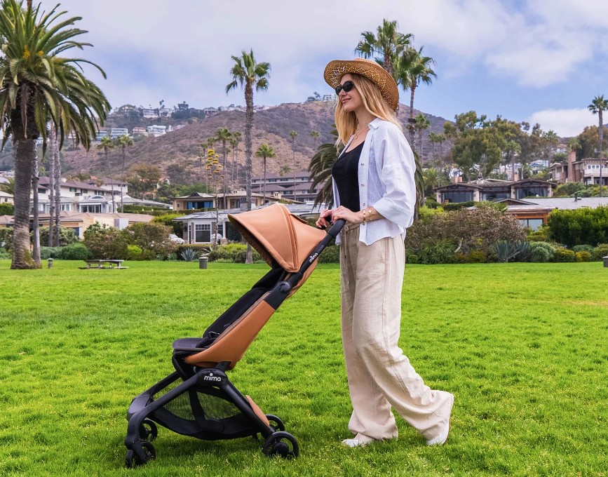 mima miro Kinderwagen für das Flugzeug